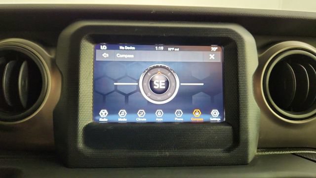 Used 2018 Jeep Wrangler Unlimited Sport S AWD/4WD image 17