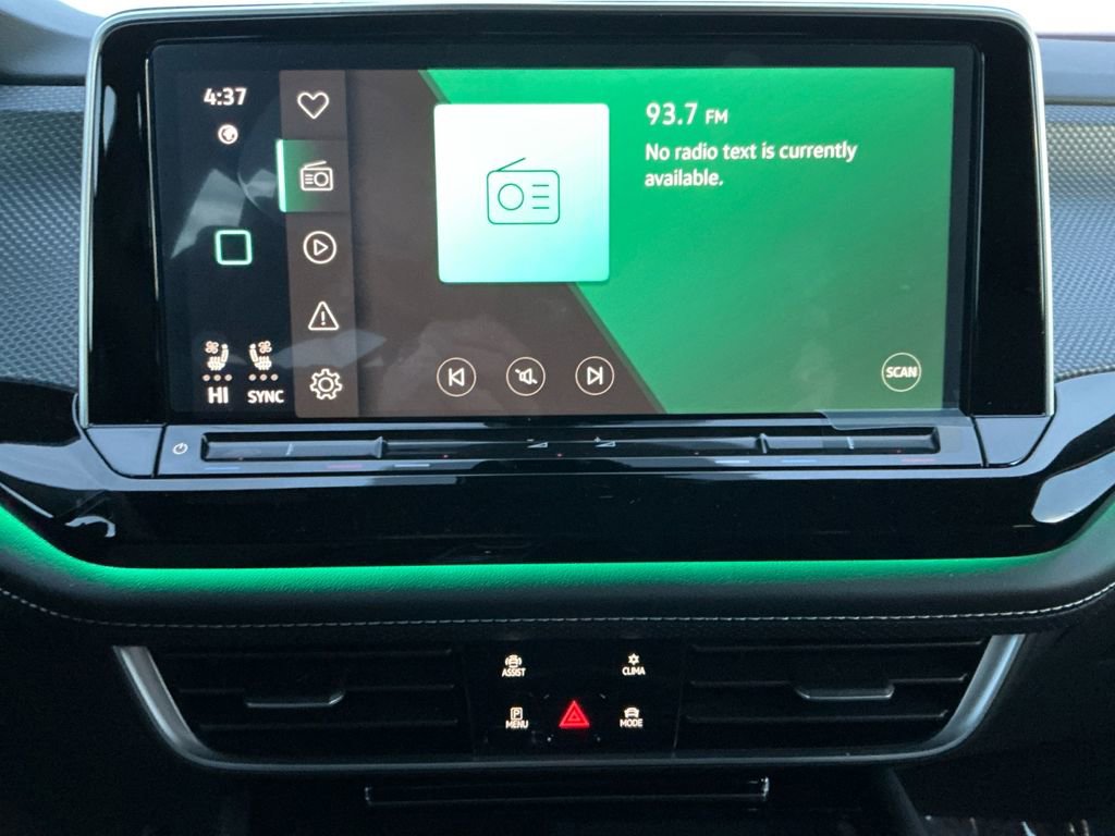 New 2025 Volkswagen Atlas Cross Sport SEL image 24