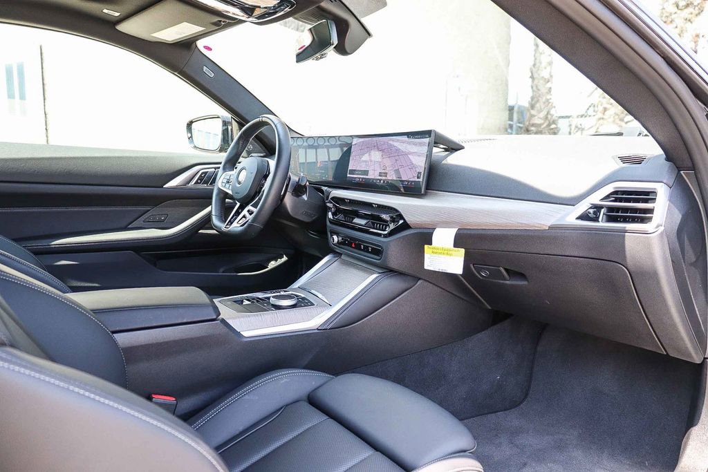 Used 2025 BMW 430i Coupe w/ M Sport Package image 14