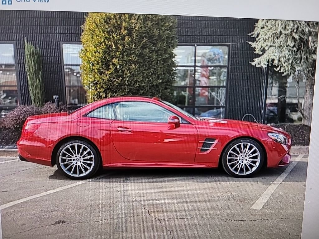 Used 2019 Mercedes-Benz SL 550 image 2