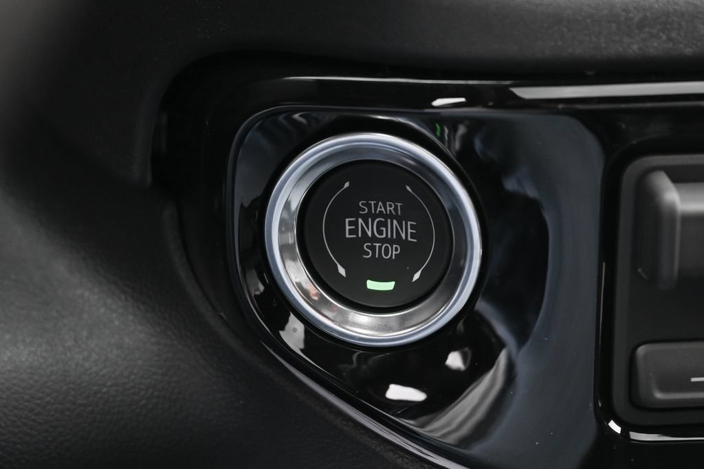 New 2026 Chevrolet Silverado 2500 LTZ w/ LTZ Convenience Package AWD/4WD image 30