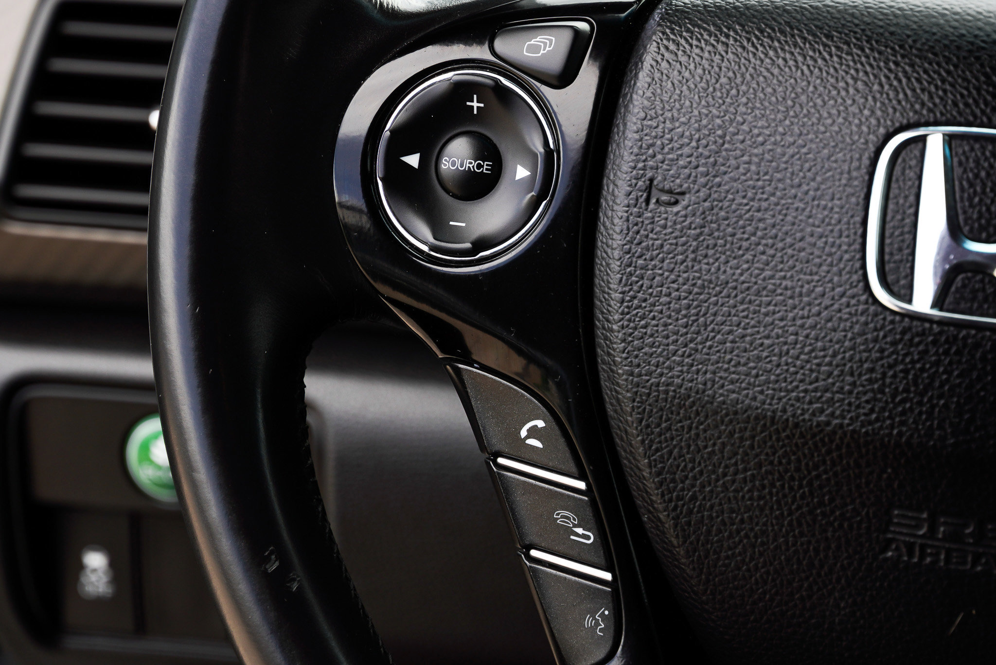 Used 2017 Honda Accord Sport image 31