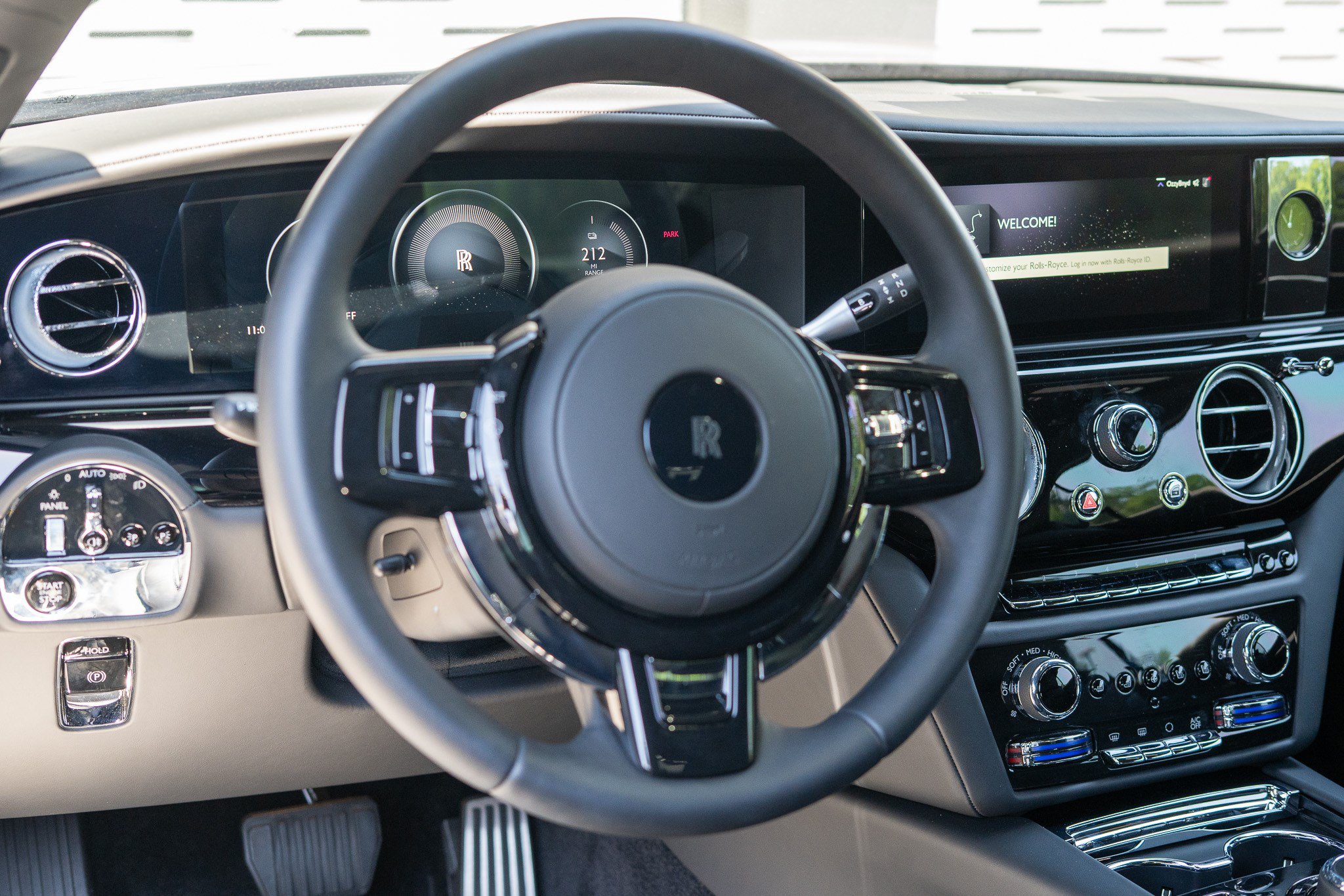 Certified 2024 Rolls-Royce Spectre w/ Spectre Launch Package AWD/4WD image 20