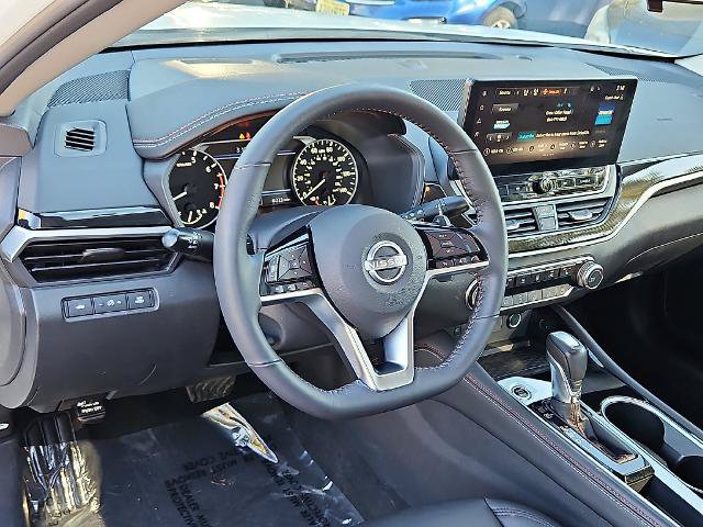 Certified 2023 Nissan Altima 2.5 SR w/ SR Premium Package FWD image 27