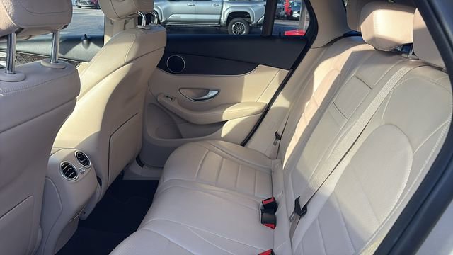 Used 2022 Mercedes-Benz GLC 300 image 24