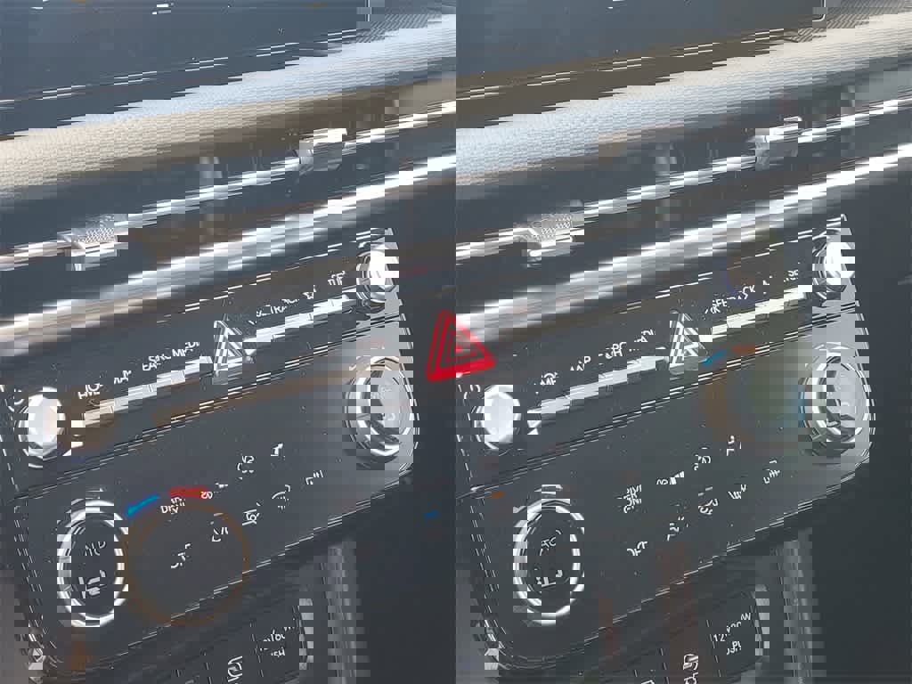 New 2026 Hyundai Tucson Blue SE image 30