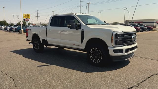 Used 2026 Ford F350 Platinum AWD/4WD image 2