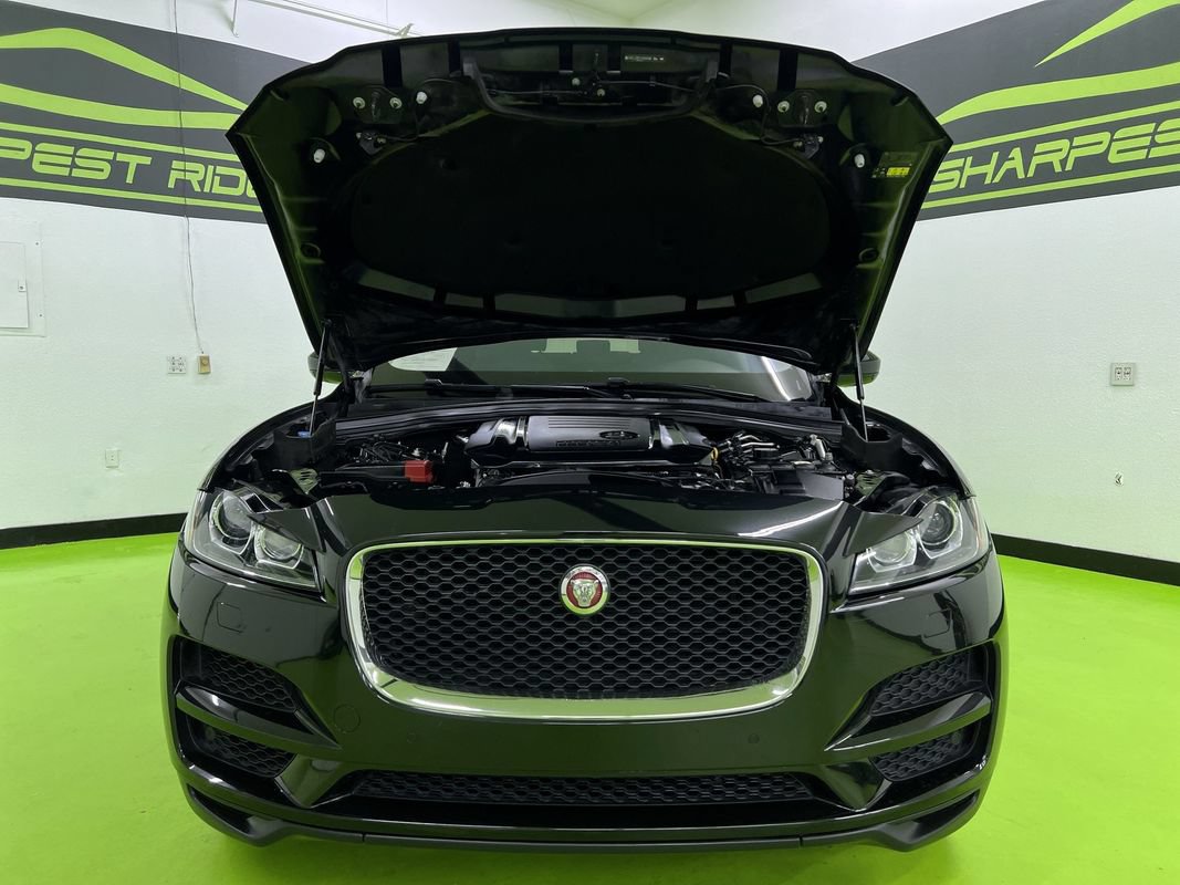 Used 2017 Jaguar F-PACE Premium AWD/4WD image 4