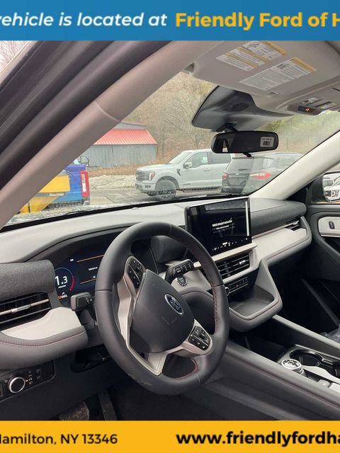 Used 2026 Ford Explorer Active AWD/4WD image 21