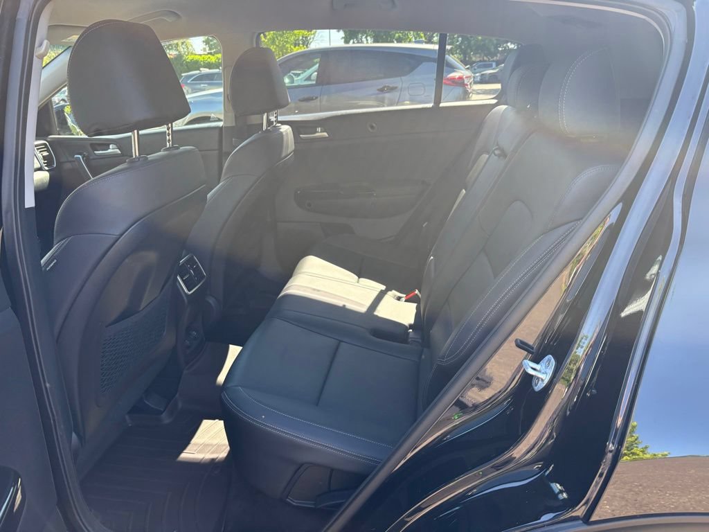 Used 2020 Kia Sportage EX AWD/4WD image 14