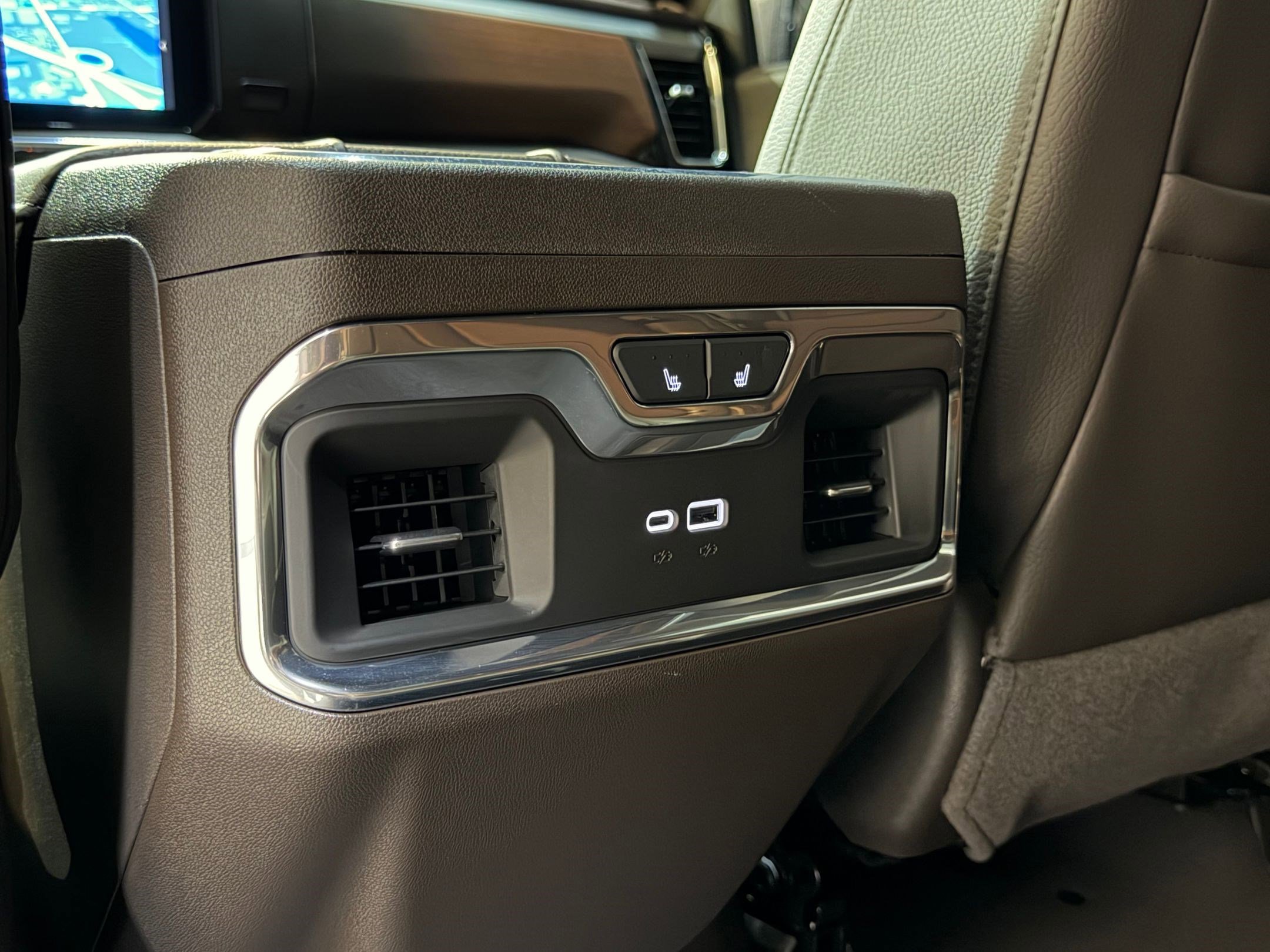 Used 2025 GMC Sierra 1500 Denali AWD/4WD image 41