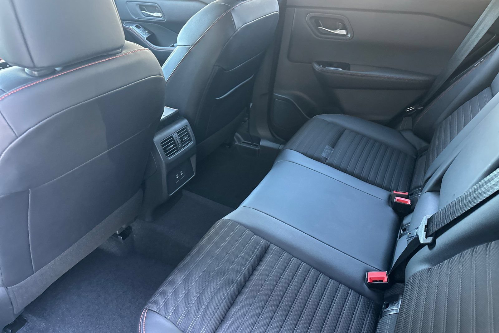 New 2026 Nissan Rogue SV w/ Rock Creek Premium Package AWD/4WD image 14