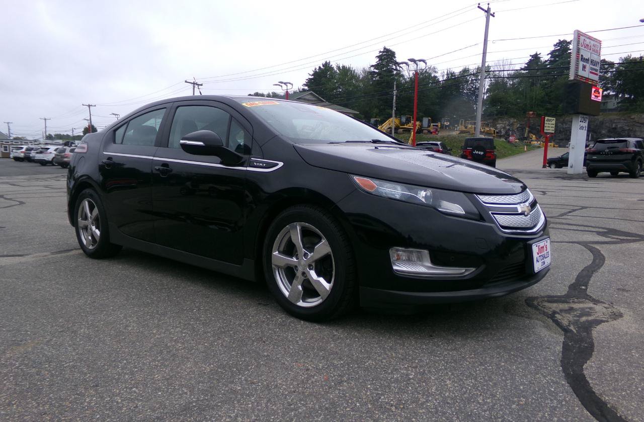 Used 2014 Chevrolet Volt Premium w/ Premium Trim Package FWD image 3