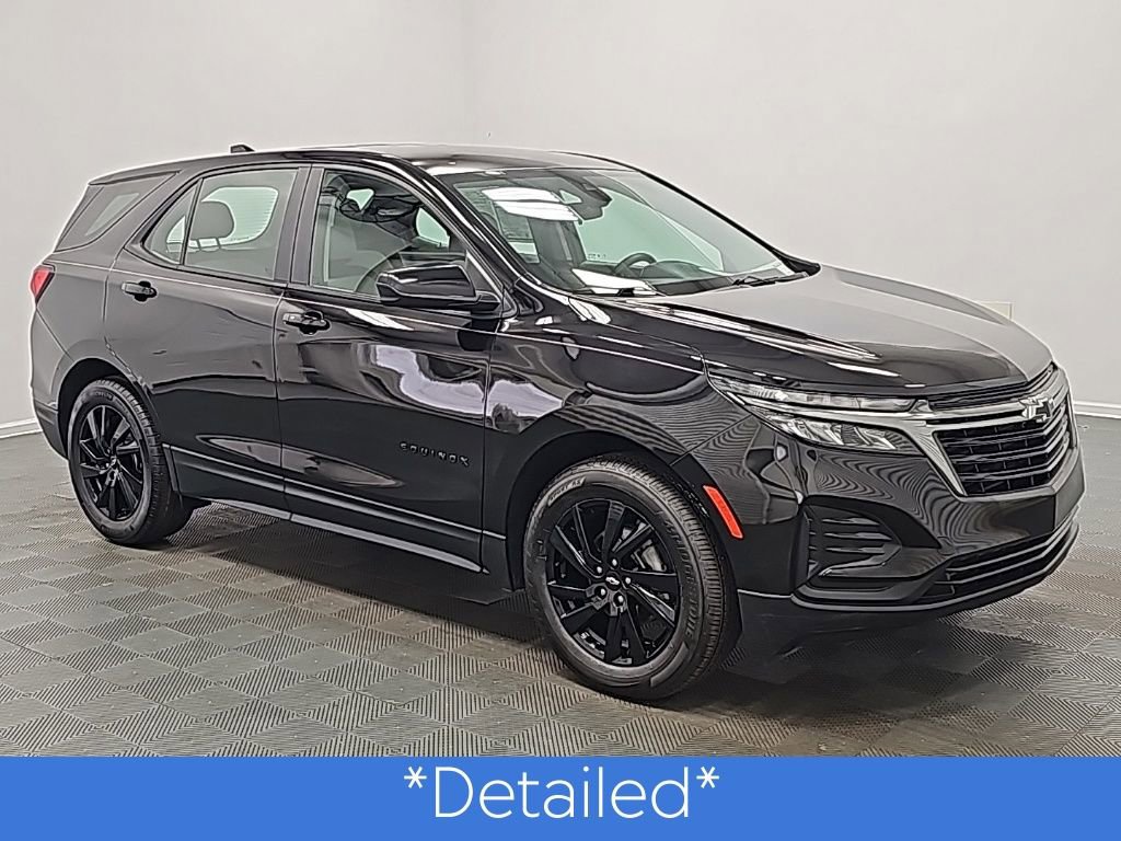 Used 2023 Chevrolet Equinox LS w/ Midnight Edition image 3