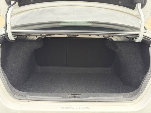 Used 2020 Nissan Sentra S FWD image 30