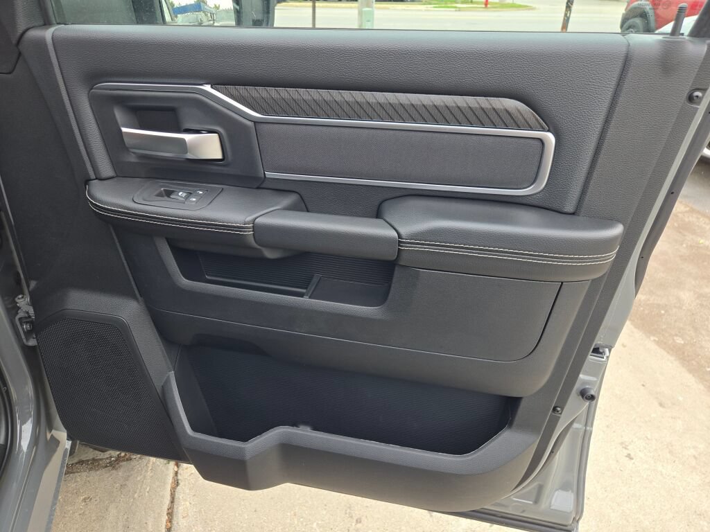 New 2027 RAM 2500 Big Horn AWD/4WD image 5