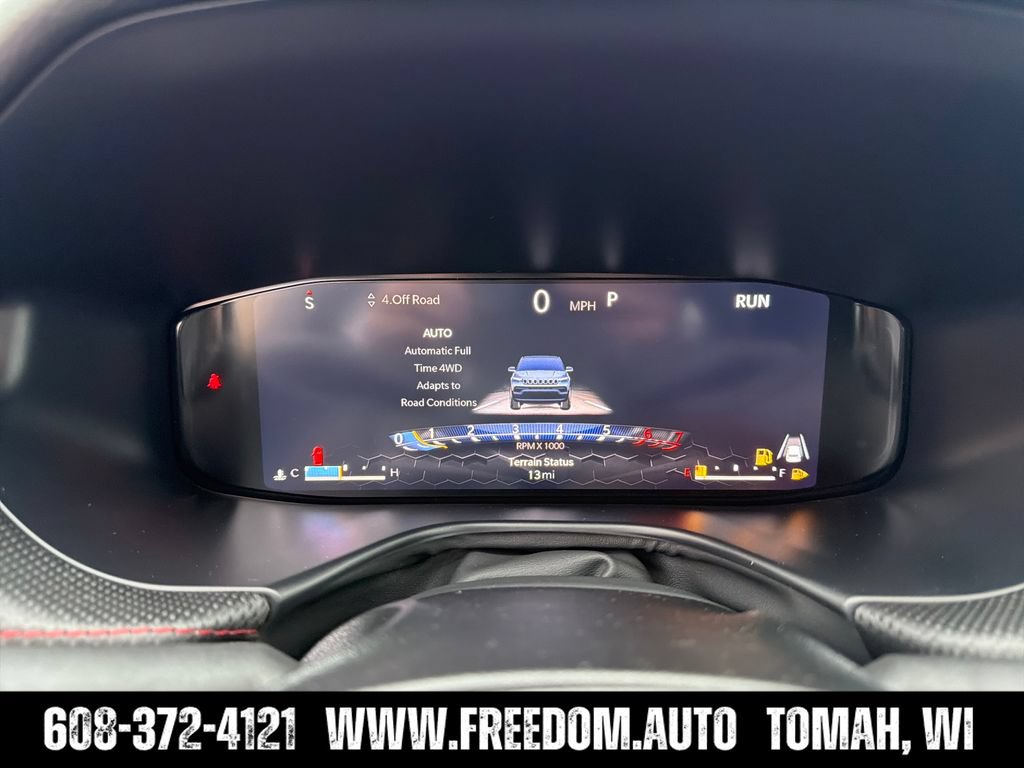 New 2026 Jeep Compass Trailhawk w/ Sun, Sound & Navigation Group AWD/4WD image 15