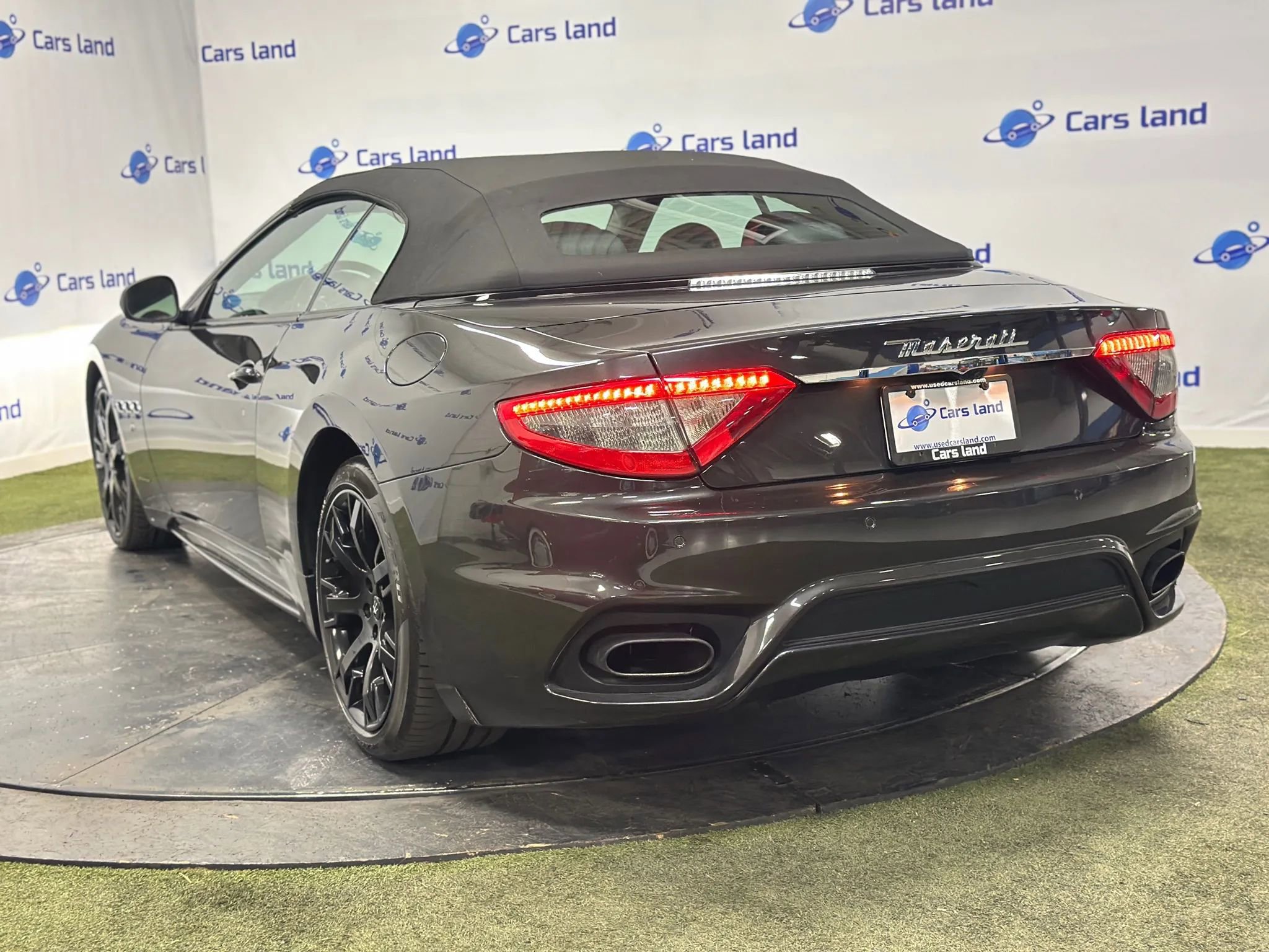 Used 2018 Maserati GranTurismo Sport image 5