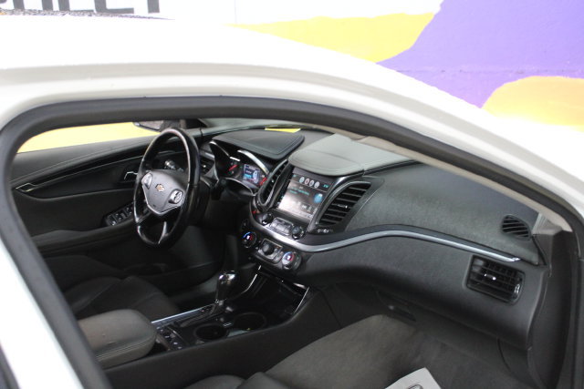 Used 2019 Chevrolet Impala LT w/ Sunroof and Spoiler Package FWD image 12