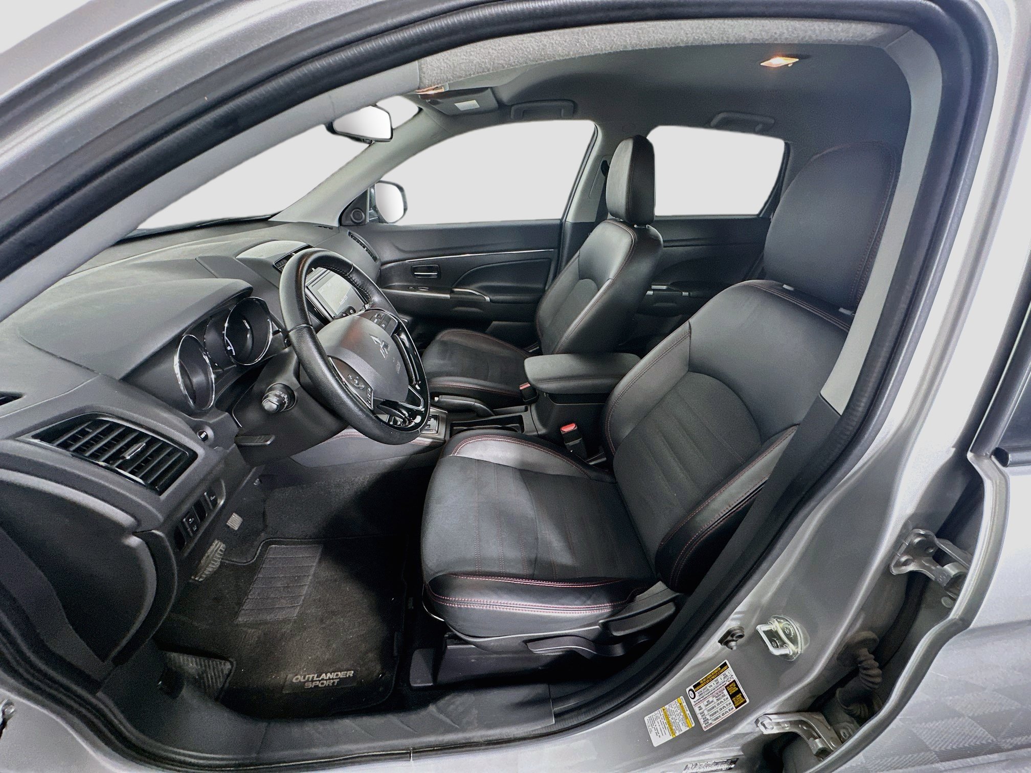 Used 2024 Mitsubishi Outlander Sport AWD image 13