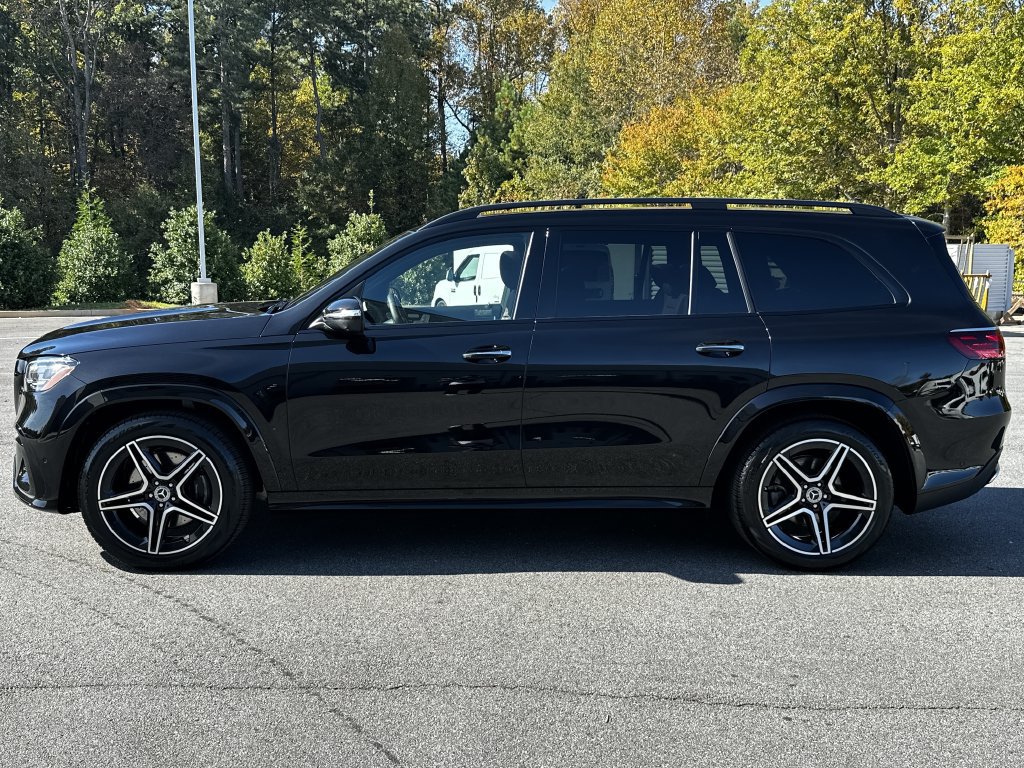 Certified 2025 Mercedes-Benz GLS 450 4MATIC w/ AMG Line Exterior image 4