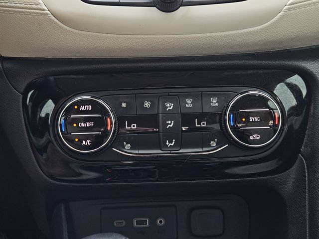 Used 2020 Buick Encore GX Essence FWD image 18