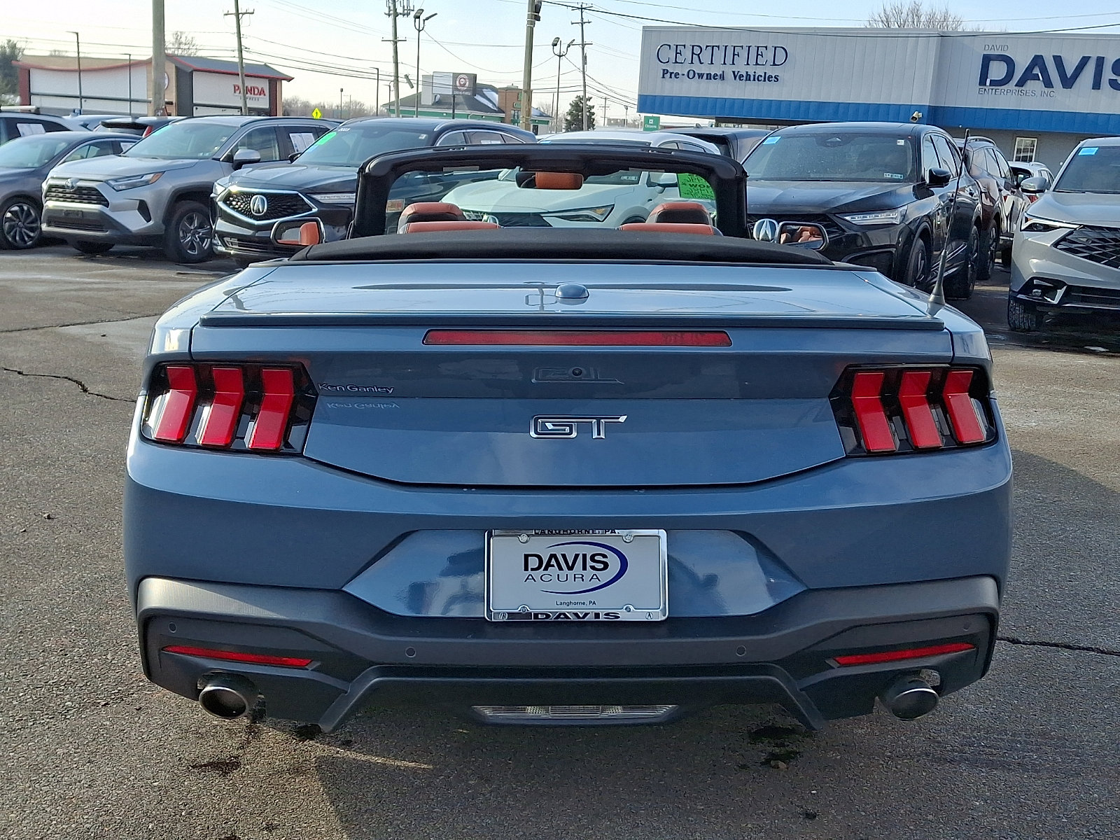 Used 2025 Ford Mustang GT Premium image 5