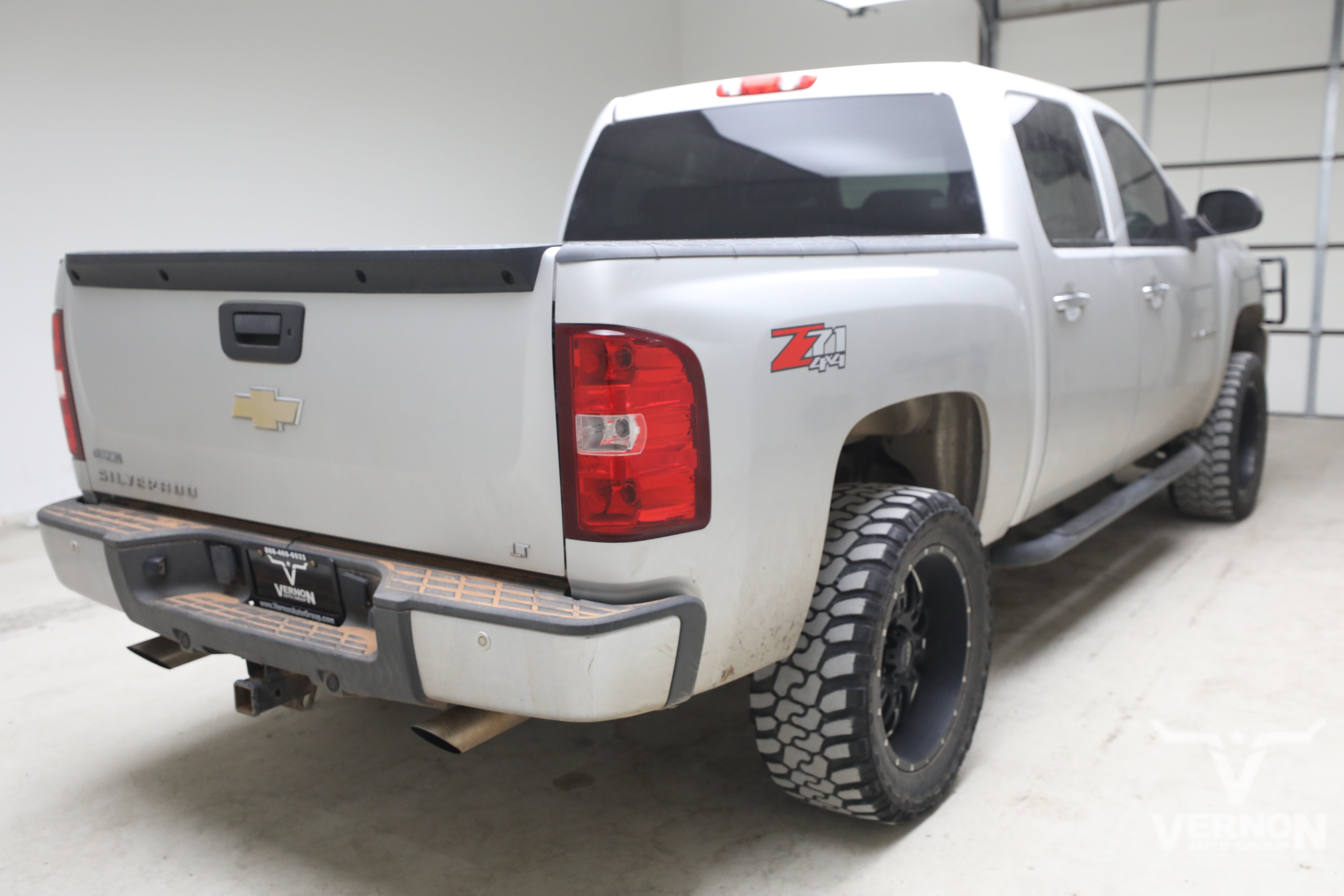 Used 2011 Chevrolet Silverado 1500 LT w/ Regional Value Package AWD/4WD image 4