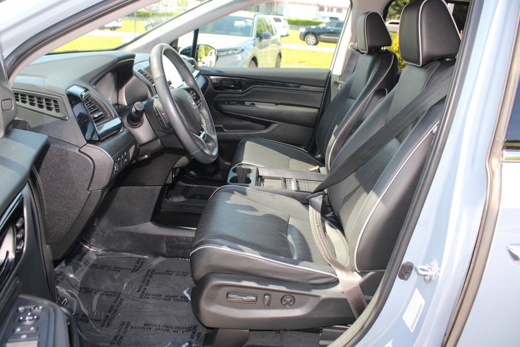 Used 2023 Honda Odyssey Elite image 11