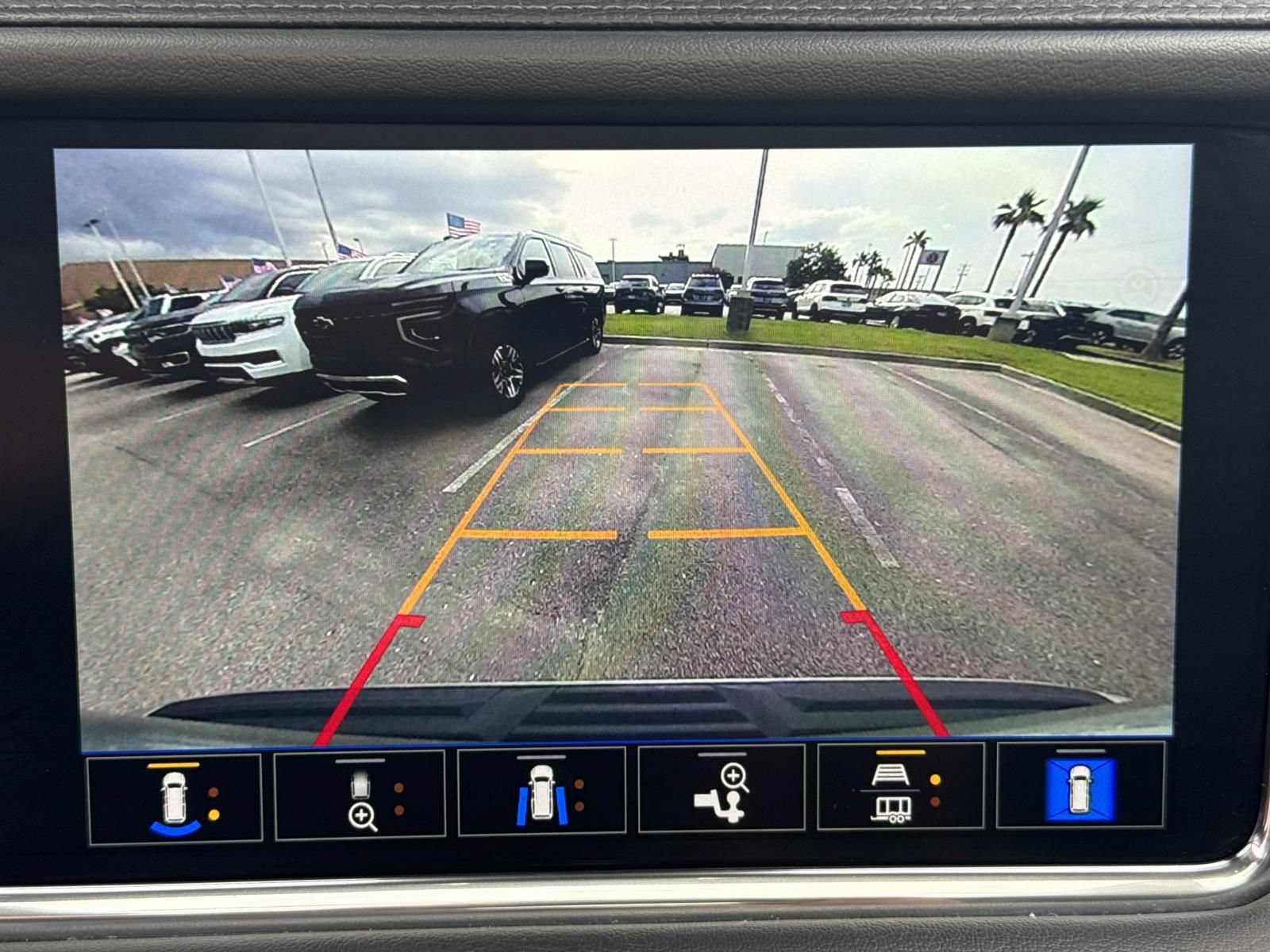 Used 2023 GMC Yukon Denali AWD/4WD image 28