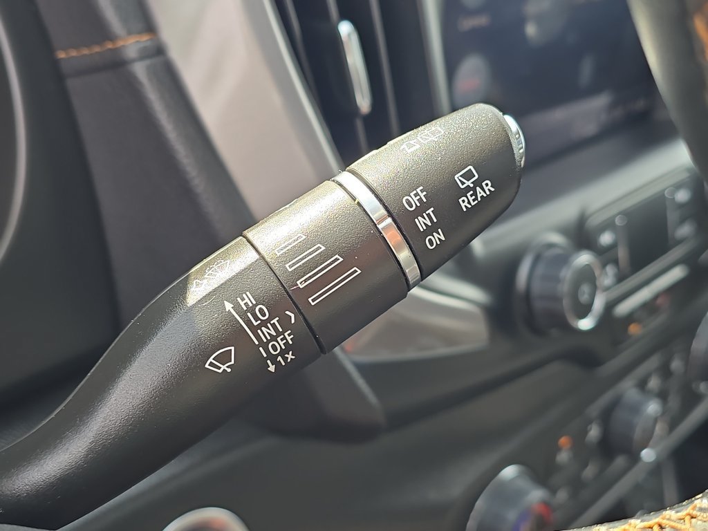 Certified 2023 GMC Terrain AT4 w/ Tech Package AWD/4WD image 19