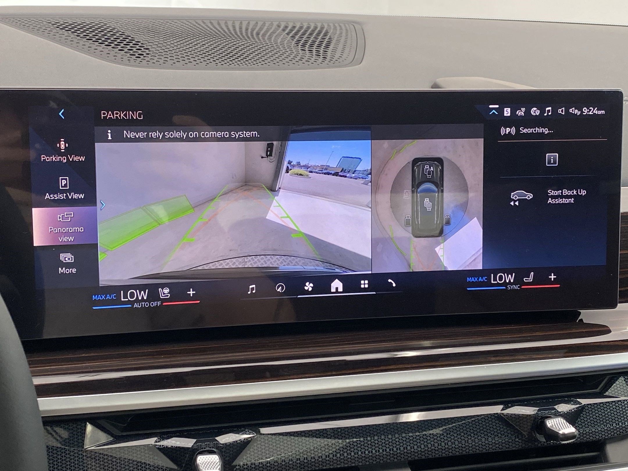 Used 2026 BMW X5 xDrive50e w/ Premium Package image 27