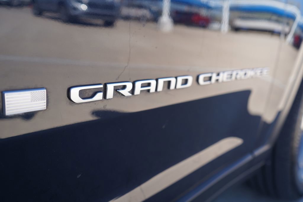 Used 2024 Jeep Grand Cherokee L Limited AWD/4WD image 6