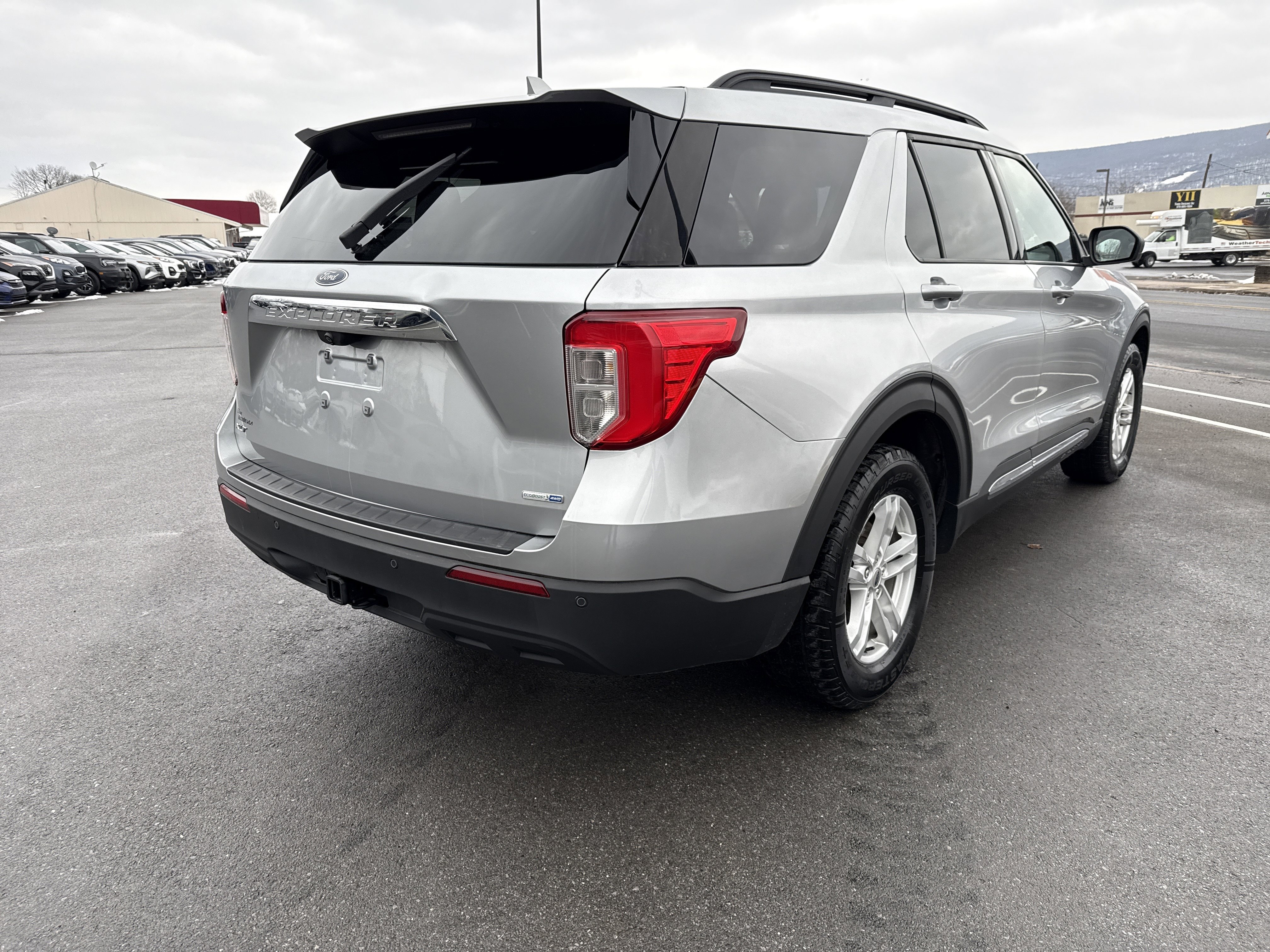 Used 2020 Ford Explorer XLT w/ Class III Trailer Tow Package image 3