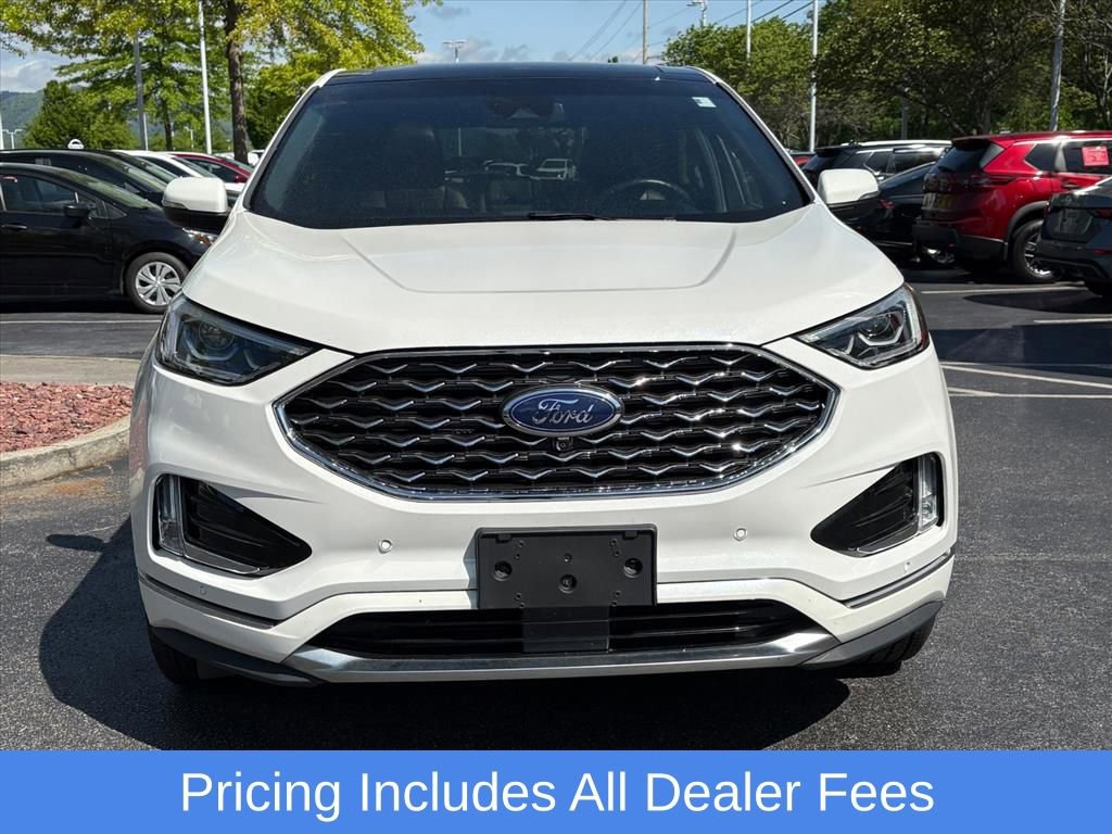 Used 2020 Ford Edge Titanium w/ Equipment Group 301A AWD/4WD image 3