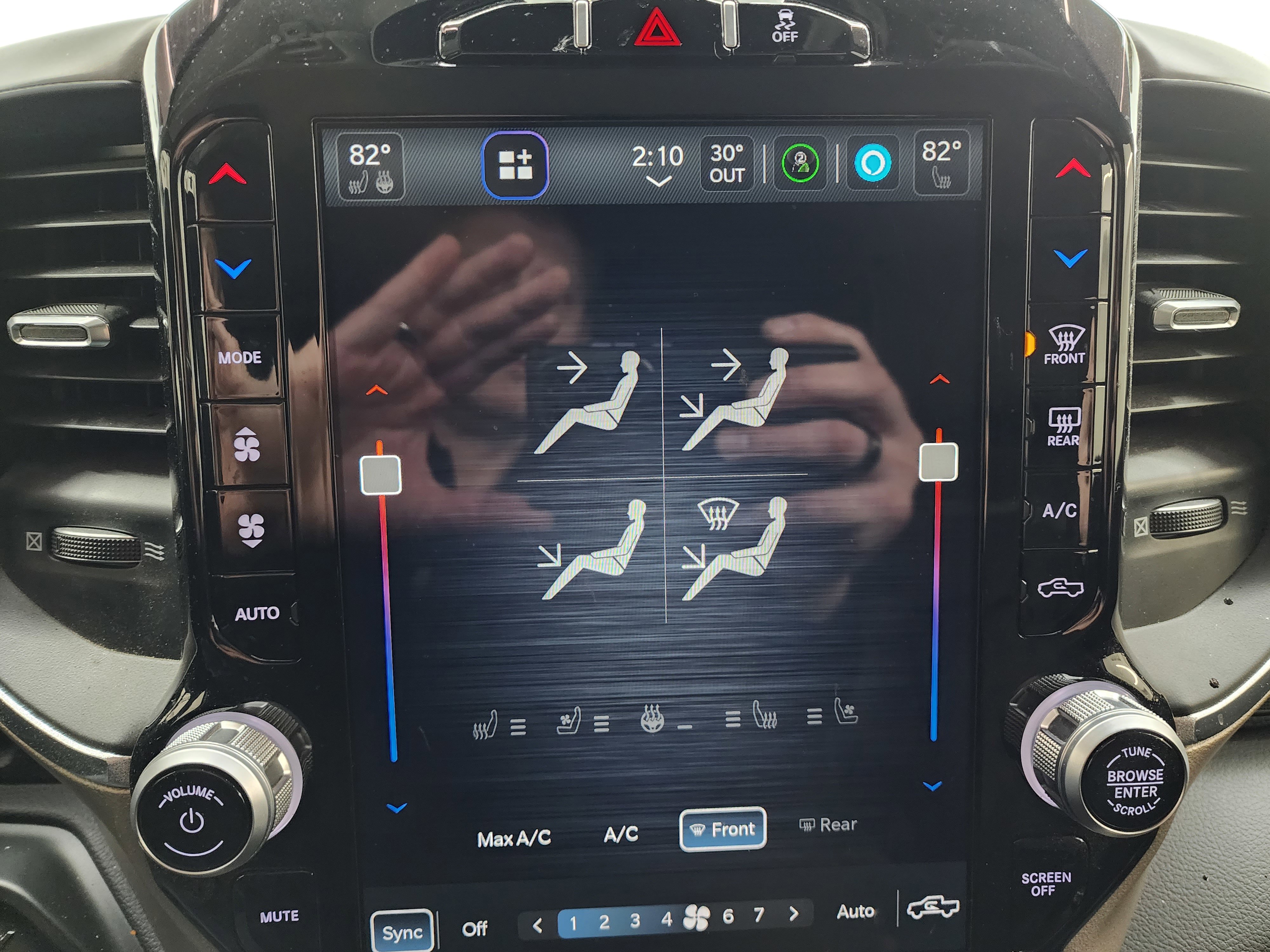 Used 2023 RAM 3500 Laramie AWD/4WD image 58