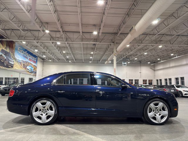 Used 2015 Bentley Flying Spur W12 image 37