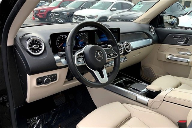 Used 2021 Mercedes-Benz GLB 250 4MATIC image 14