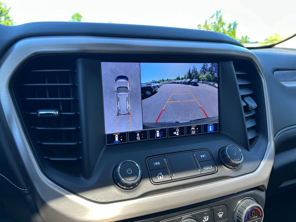 Used 2022 GMC Acadia Denali w/ Denali Ultimate Package AWD/4WD image 18