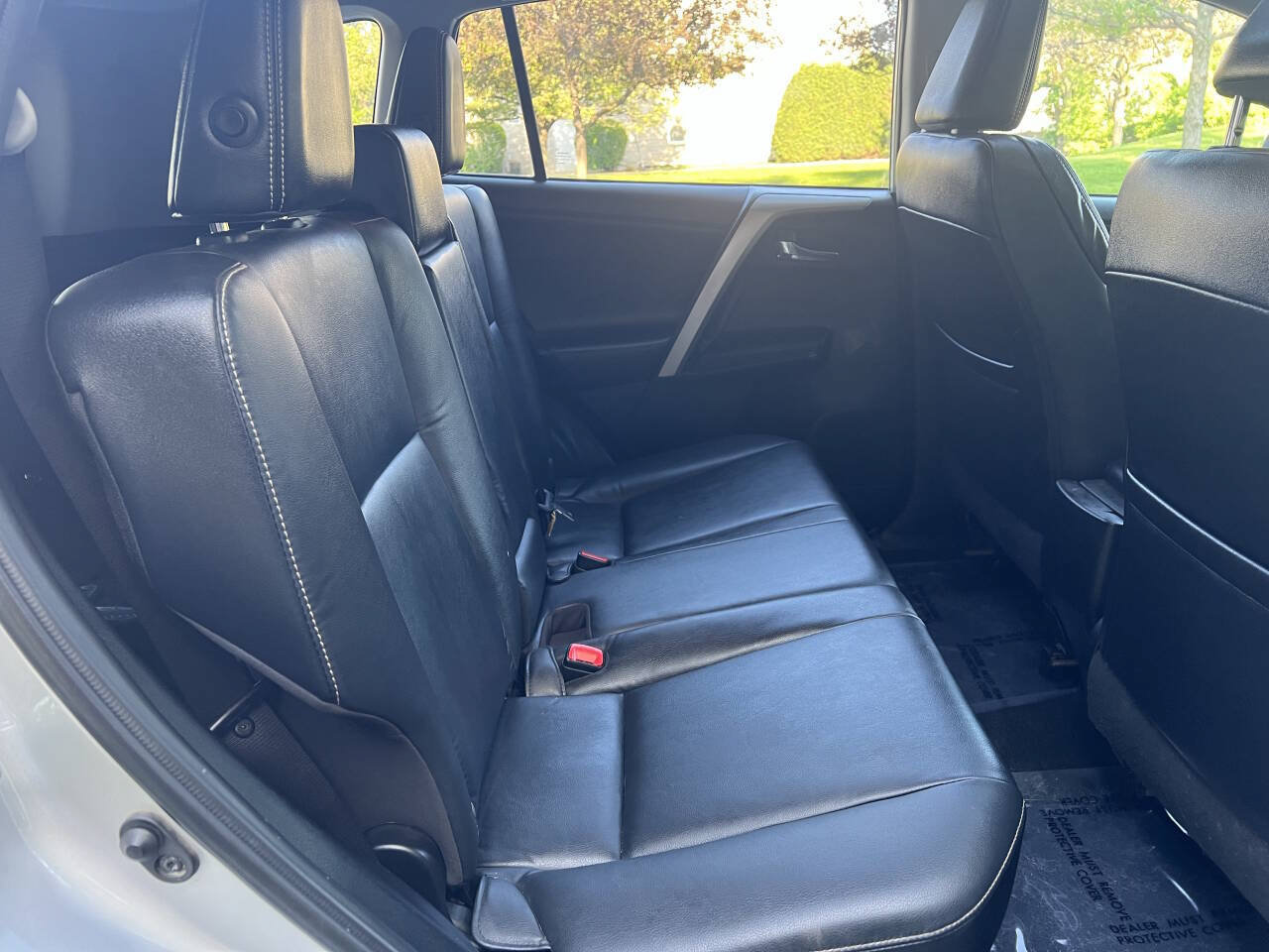 Used 2015 Toyota RAV4 Limited w/ Technology Package image 17