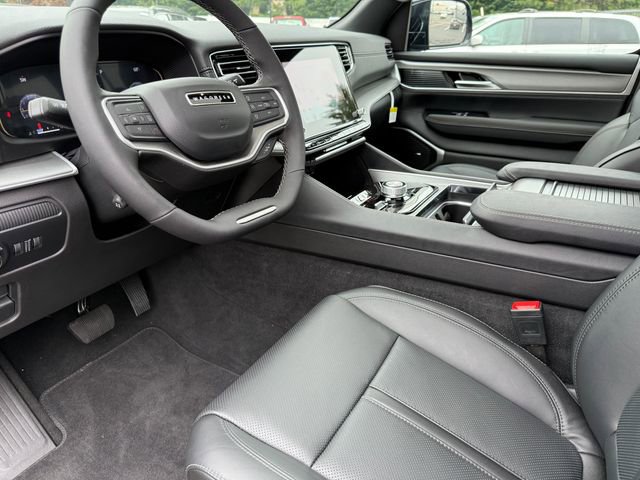 New 2025 Jeep Wagoneer 4WD w/ Premium Group I image 21