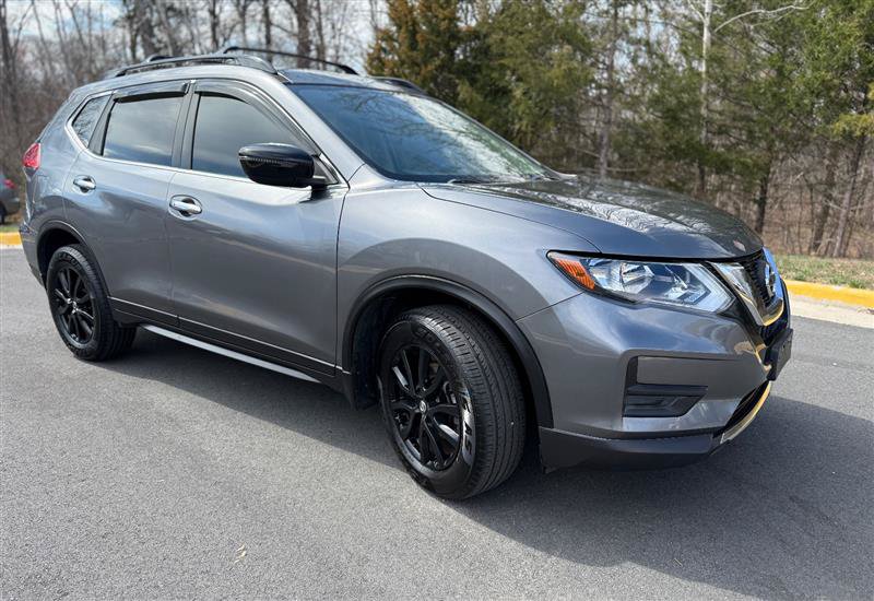 Used 2017 Nissan Rogue SV w/ Midnight Edition AWD/4WD image 3