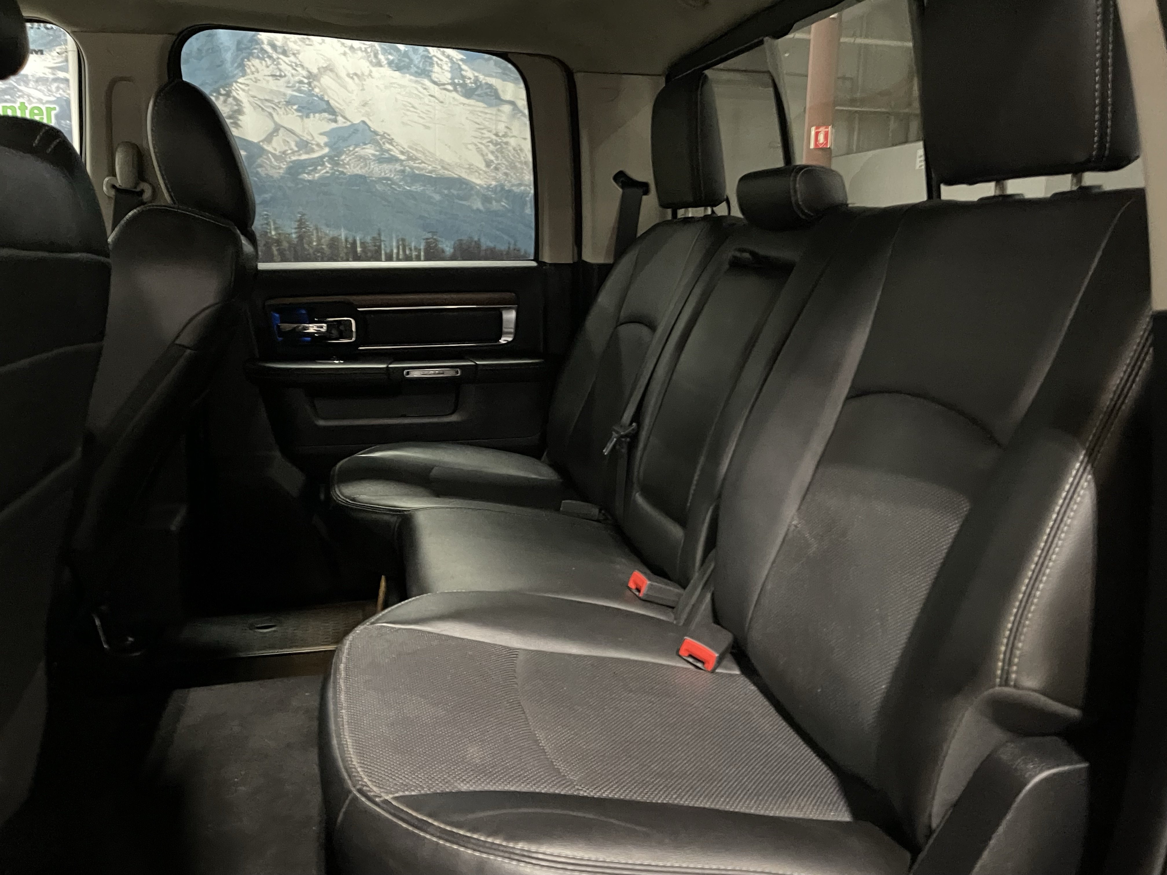 Used 2014 RAM 2500 Laramie AWD/4WD image 17