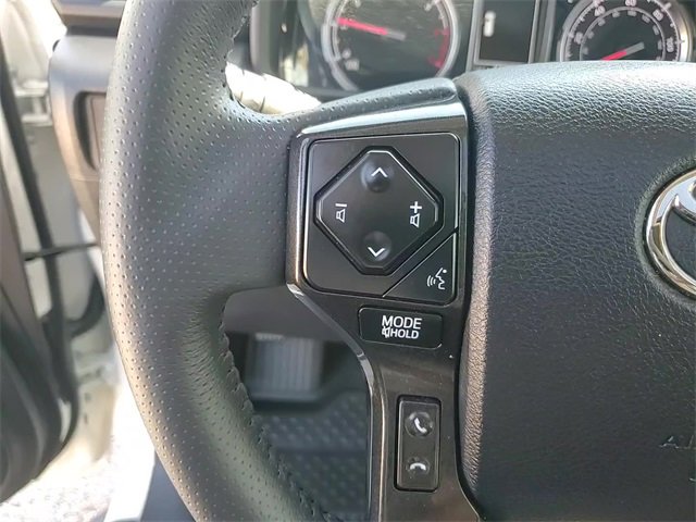 Certified 2022 Toyota 4Runner TRD Off-Road Premium image 15