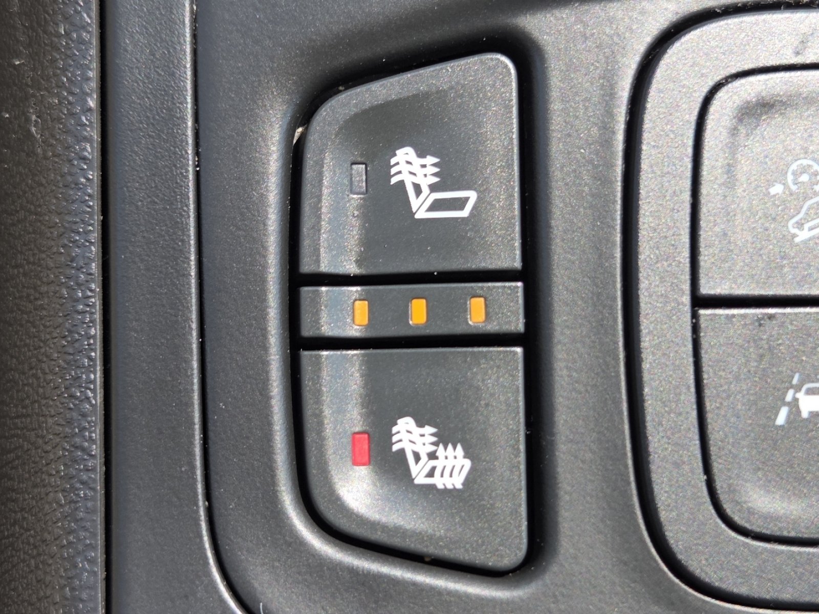 Used 2020 GMC Terrain SLE w/ Driver Convenience Package FWD image 4