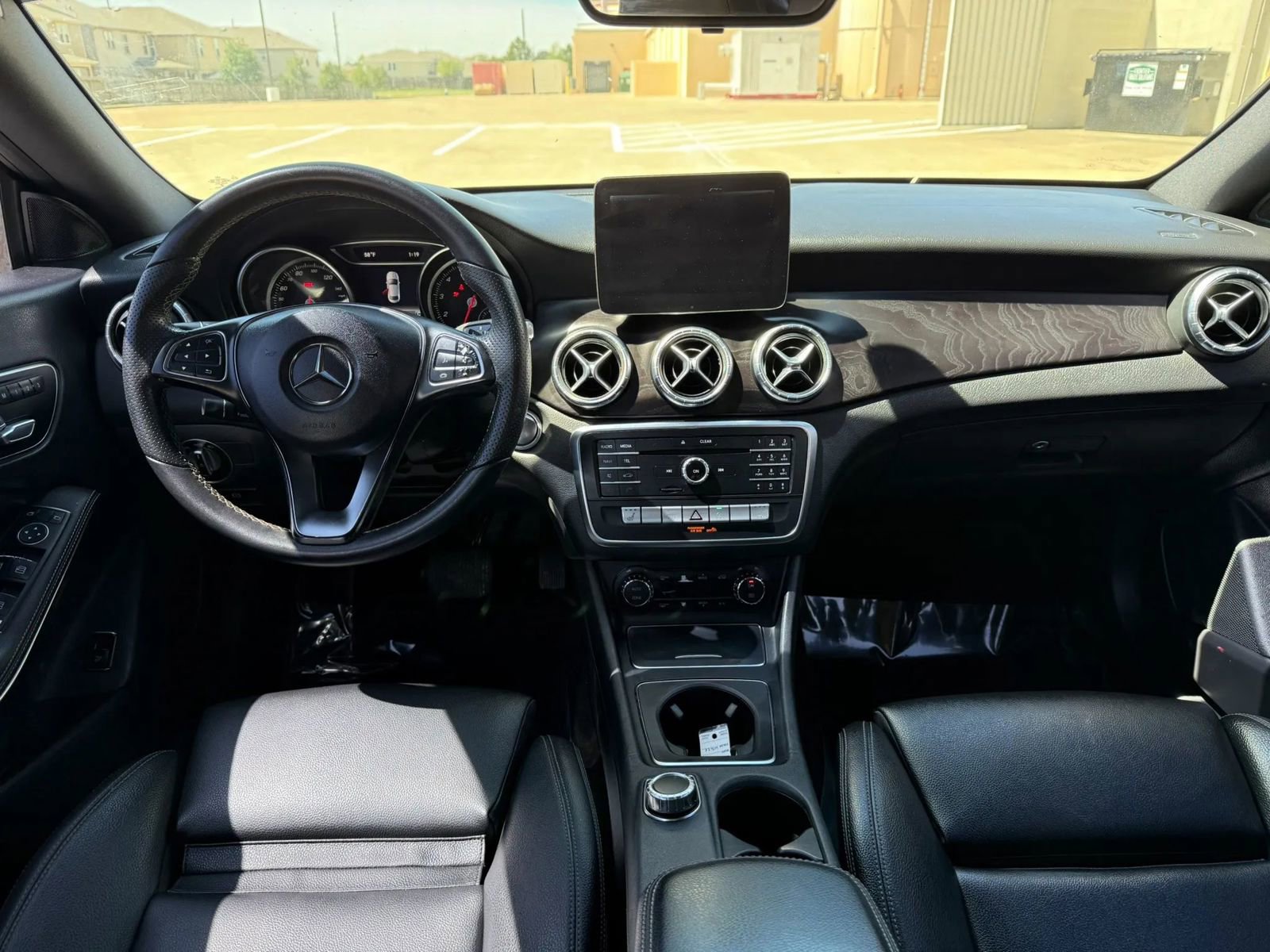 Used 2017 Mercedes-Benz CLA 250 4MATIC image 11