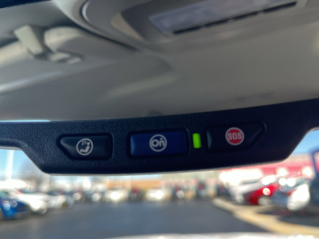 Used 2022 GMC Canyon Denali image 27