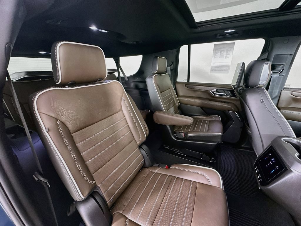 Used 2026 GMC Yukon XL Denali Ultimate AWD/4WD image 37