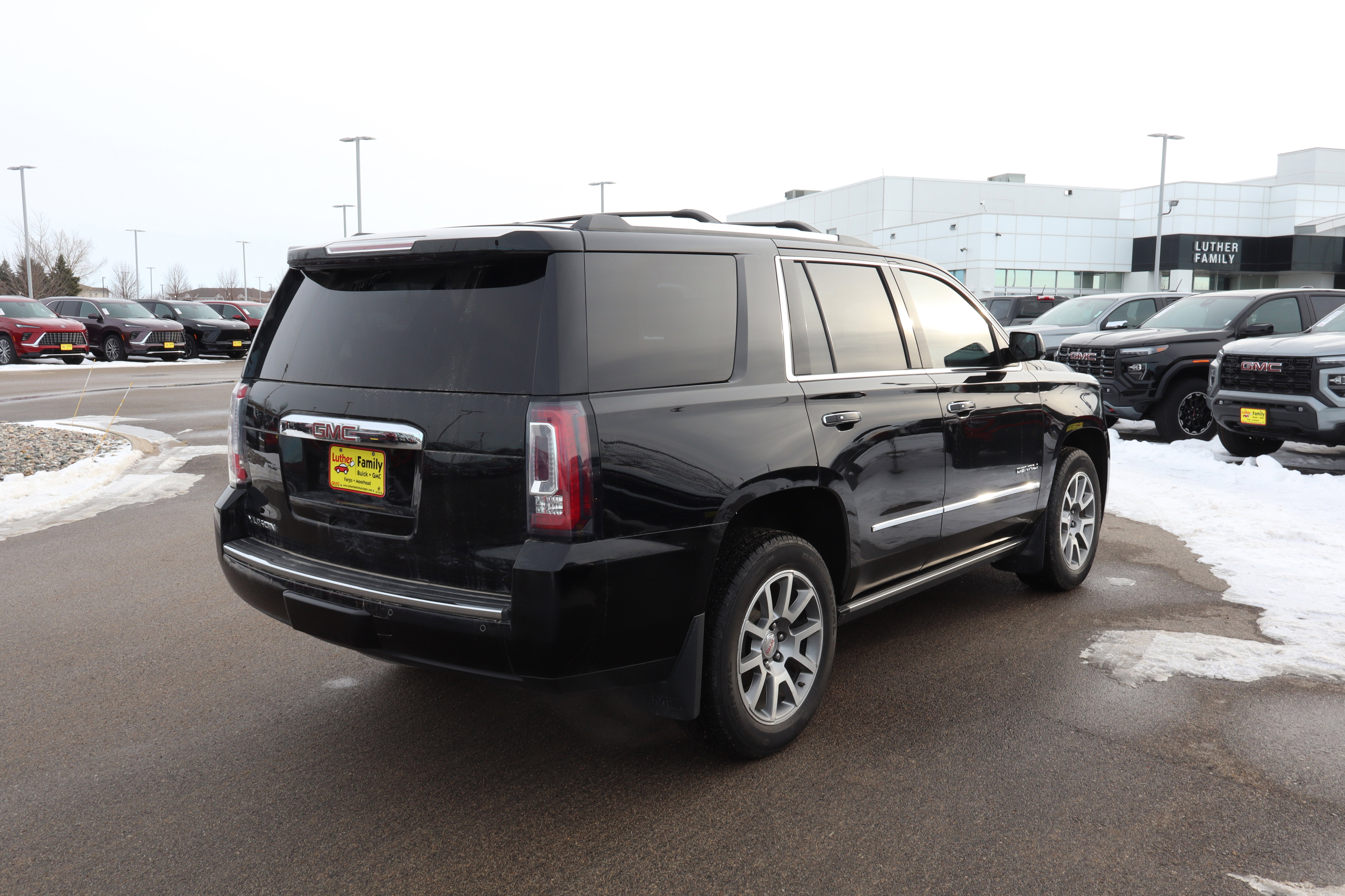 Used 2018 GMC Yukon Denali image 5