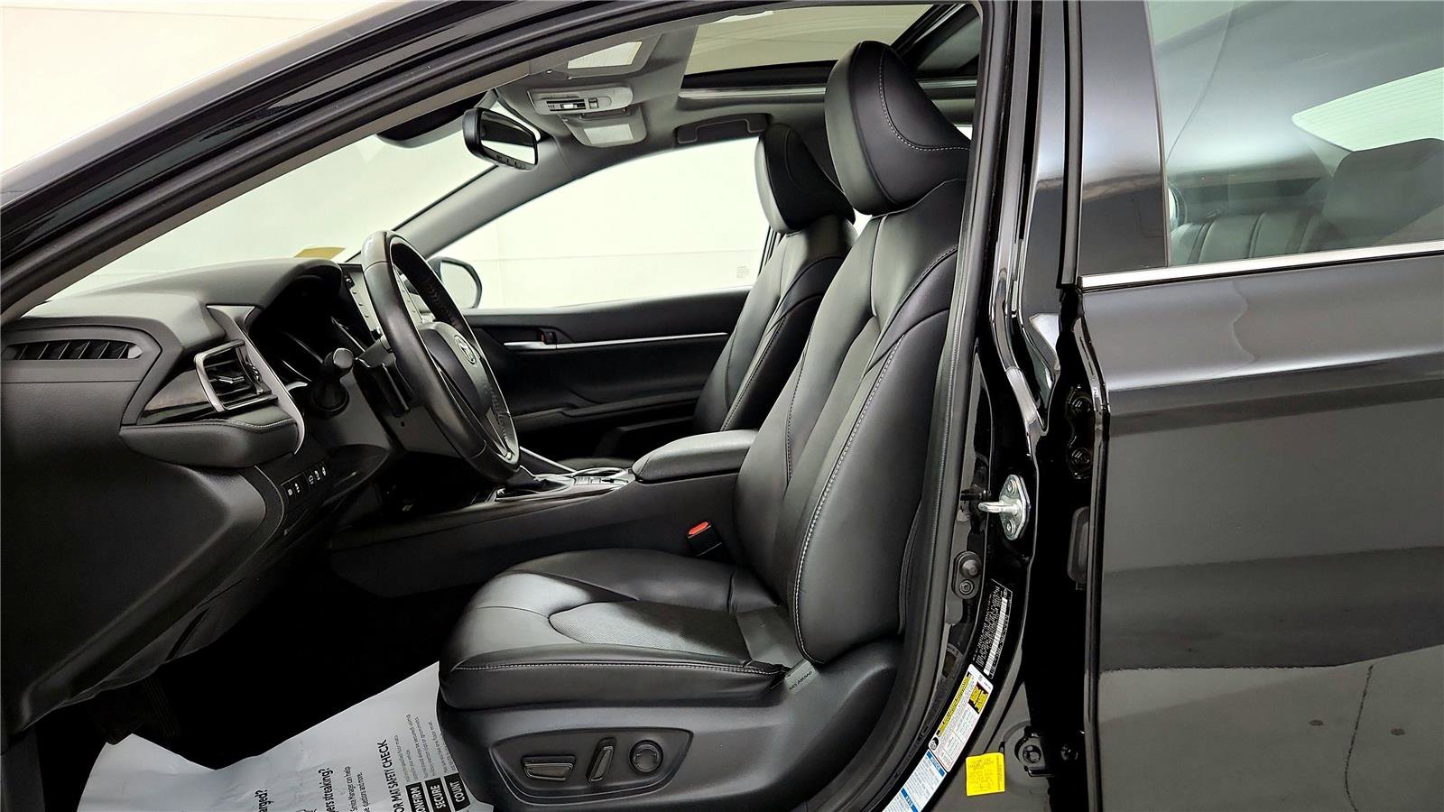 Certified 2023 Toyota Camry XSE w/ Cold Weather Package AWD/4WD image 26